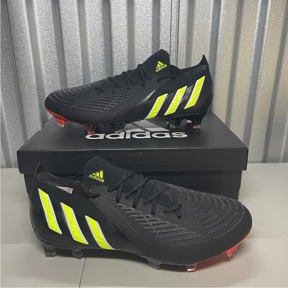 Adidas Predator Edge.1 FG GW1023 Men’s Soccer Cleats NEW
Brand new